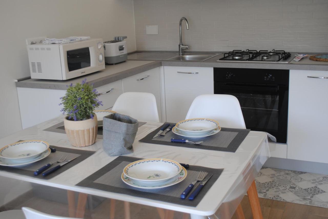 Raggio Di Sole - Pool, Tennis, Parking, Sea View & Relax Rapallo Buitenkant foto