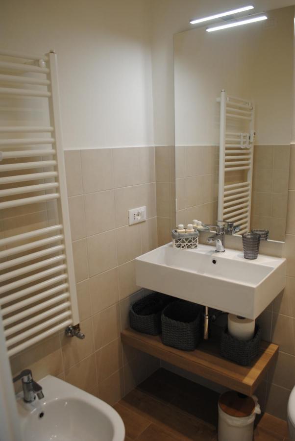 Raggio Di Sole - Pool, Tennis, Parking, Sea View & Relax Rapallo Buitenkant foto