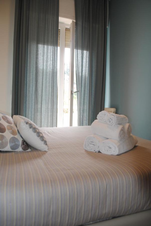 Raggio Di Sole - Pool, Tennis, Parking, Sea View & Relax Rapallo Buitenkant foto