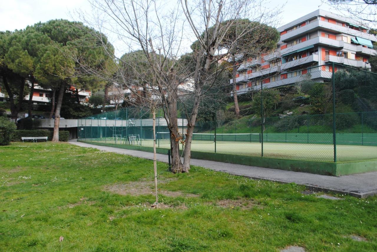 Raggio Di Sole - Pool, Tennis, Parking, Sea View & Relax Rapallo Buitenkant foto