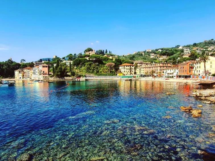 Raggio Di Sole - Pool, Tennis, Parking, Sea View & Relax Rapallo Buitenkant foto