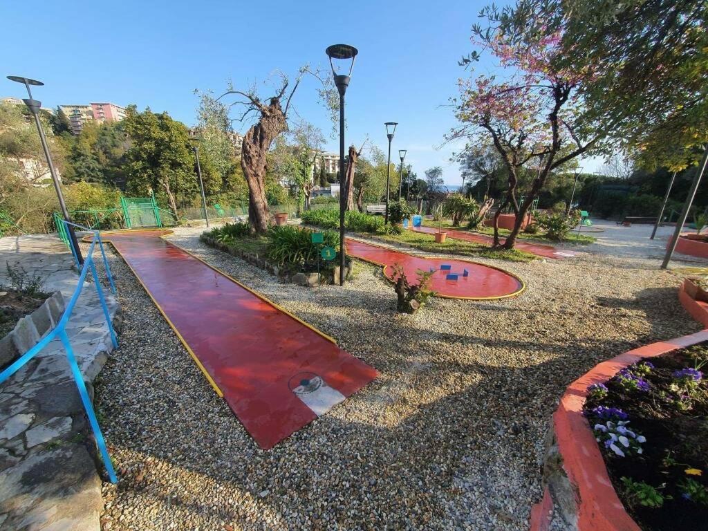 Raggio Di Sole - Pool, Tennis, Parking, Sea View & Relax Rapallo Buitenkant foto