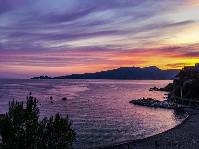 Raggio Di Sole - Pool, Tennis, Parking, Sea View & Relax Rapallo Buitenkant foto
